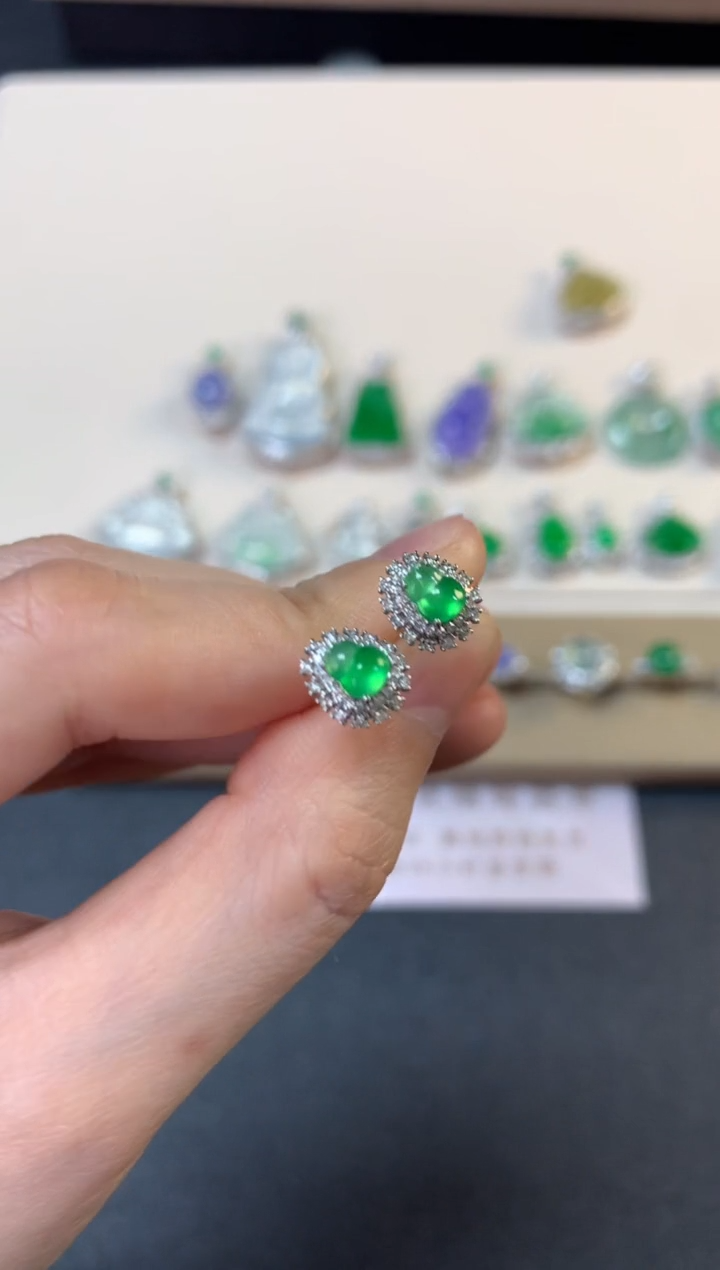 【闪购商品】翡翠耳饰18K金镶嵌葫芦耳饰6980