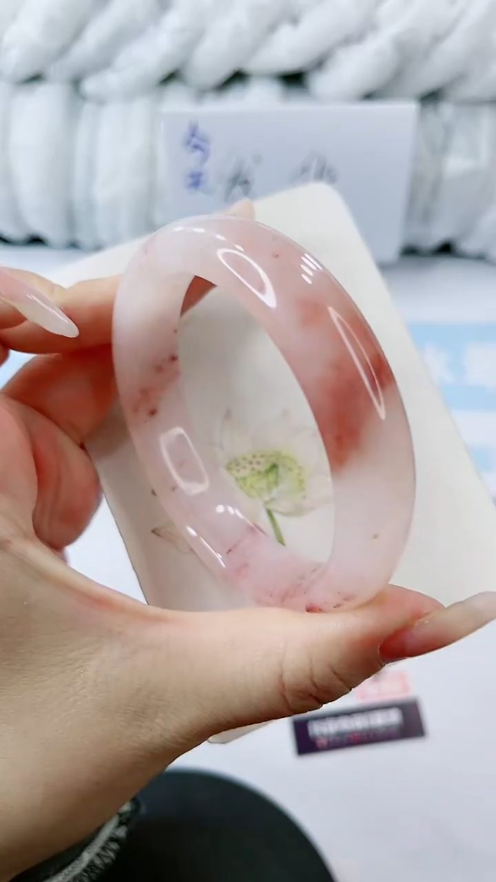 【闪购商品】石英质玉手镯未镶嵌多样性发货C563