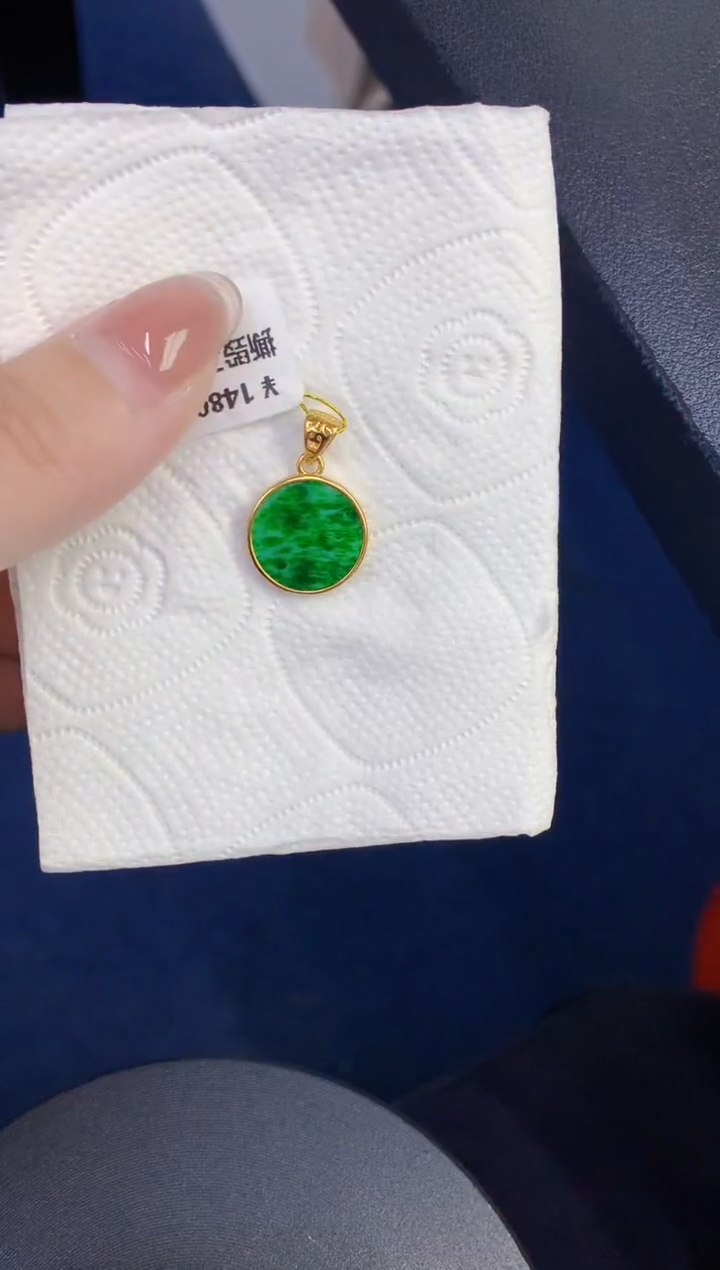 颈饰未镶嵌翡翠缅甸天然翡翠A货