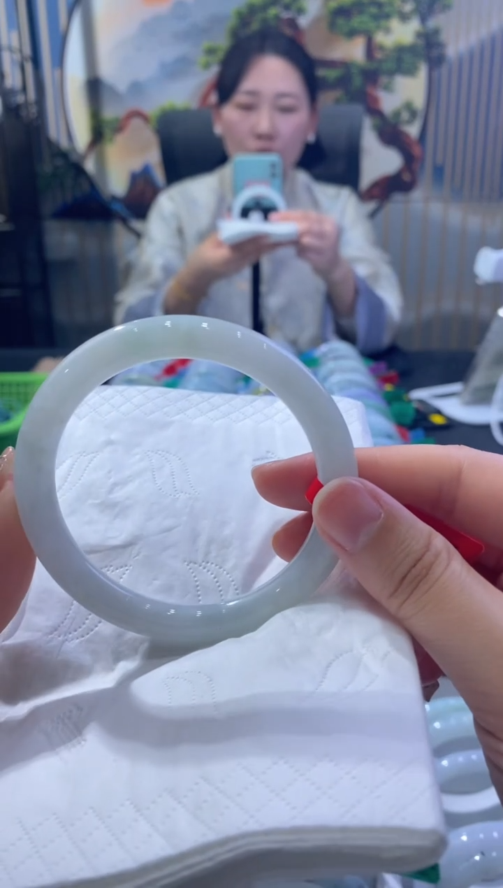 【闪购商品】翡翠手镯未镶嵌00008336