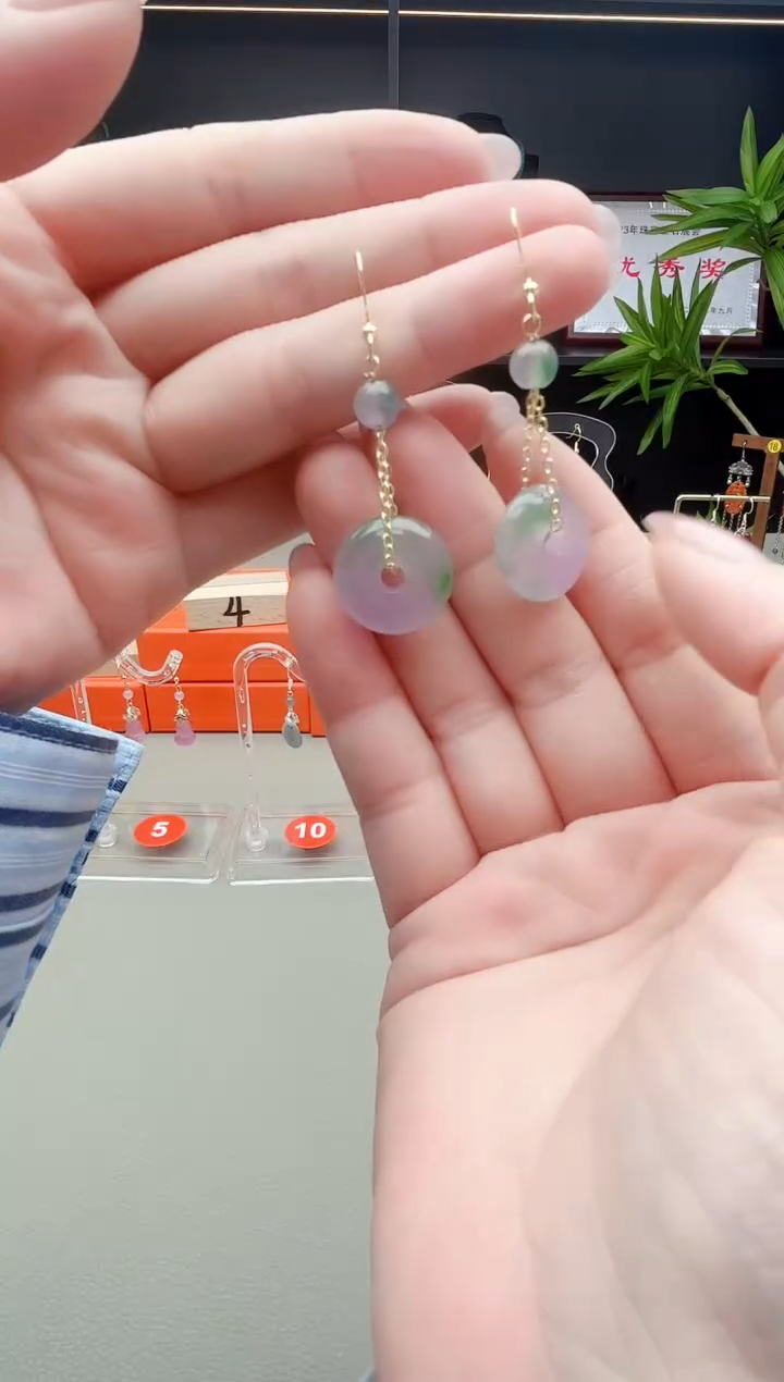 未镶嵌石英质玉（非洲翠）耳饰732