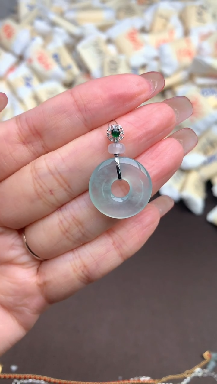 【闪购商品】翡翠颈饰18K金镶嵌—