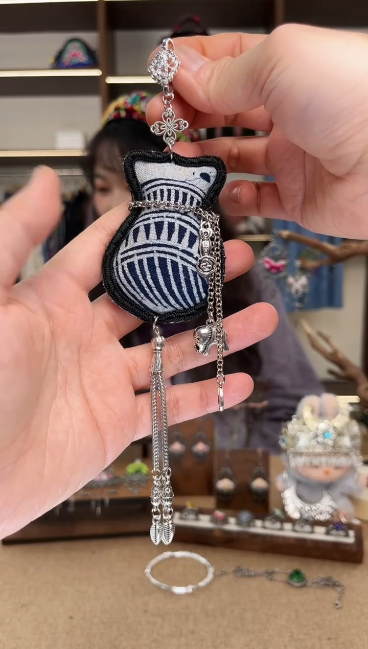 织绣1878黔东南苗族刺绣