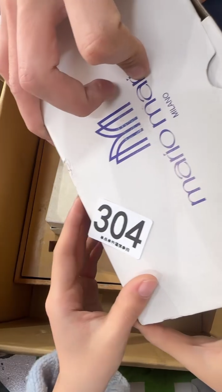 空****L304...中古產品謹慎參拍