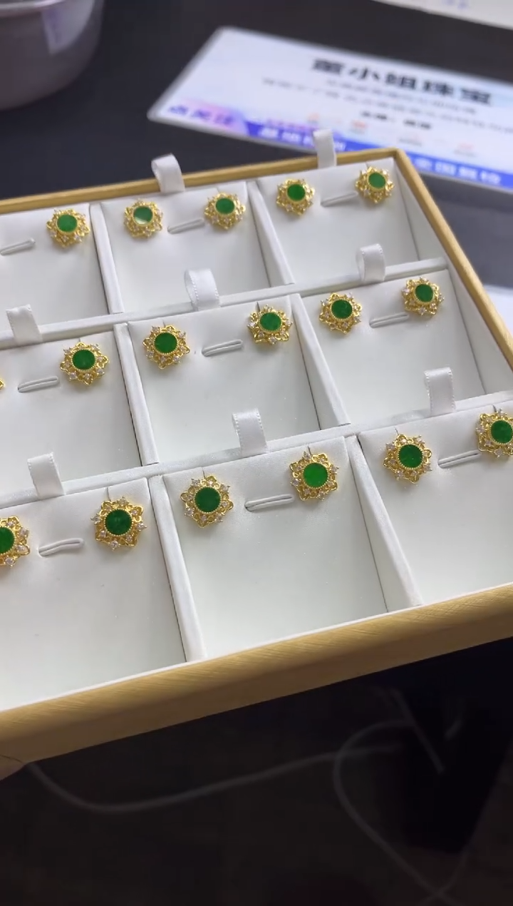 【闪购商品】翡翠耳饰银S925镶嵌A351多样性发一件