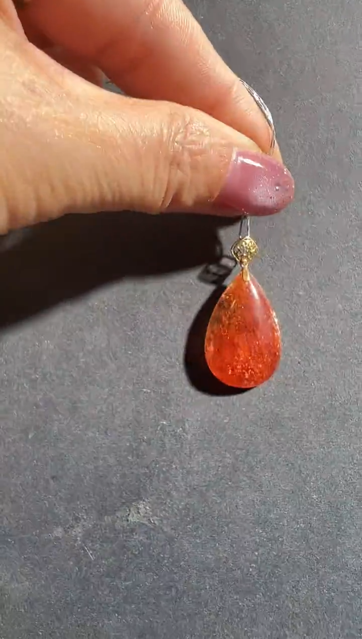 【闪购商品】长石吊坠18K金镶嵌多样性发一