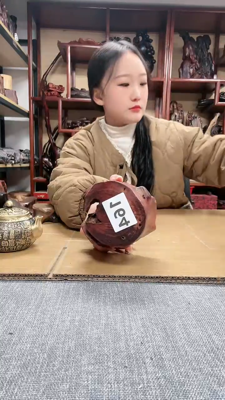 【闪购商品】贡木 红木底座工艺品收藏