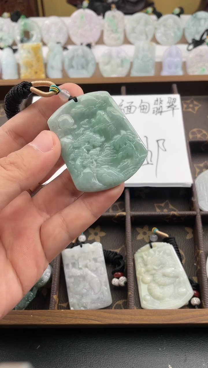 颈饰未镶嵌翡翠25/12/8/.10
