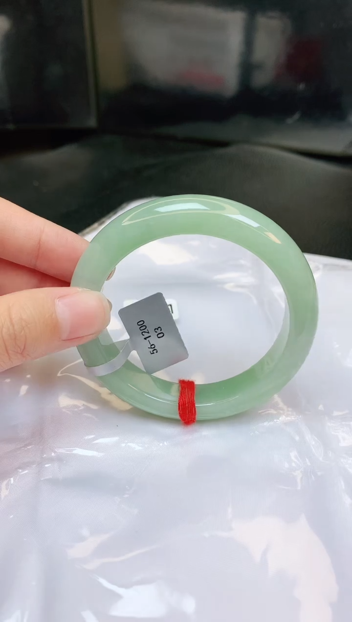 【闪购商品】翡翠手镯未镶嵌缅甸天然A货手镯