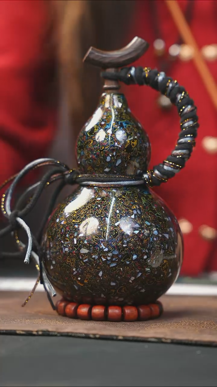 【闪购商品】WH128漆艺酒葫芦不包手串及旋转底座