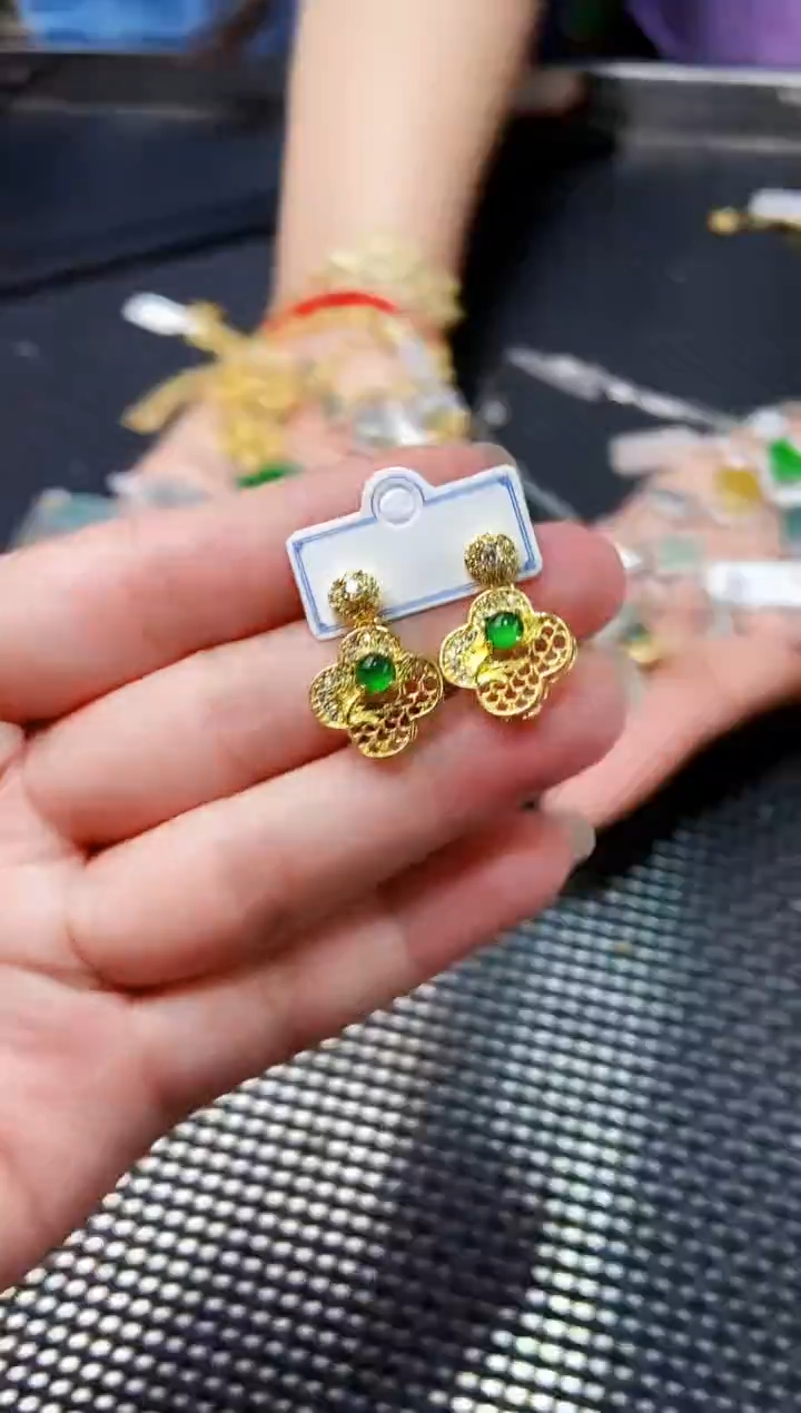【闪购商品】翡翠耳饰未镶嵌111111111
