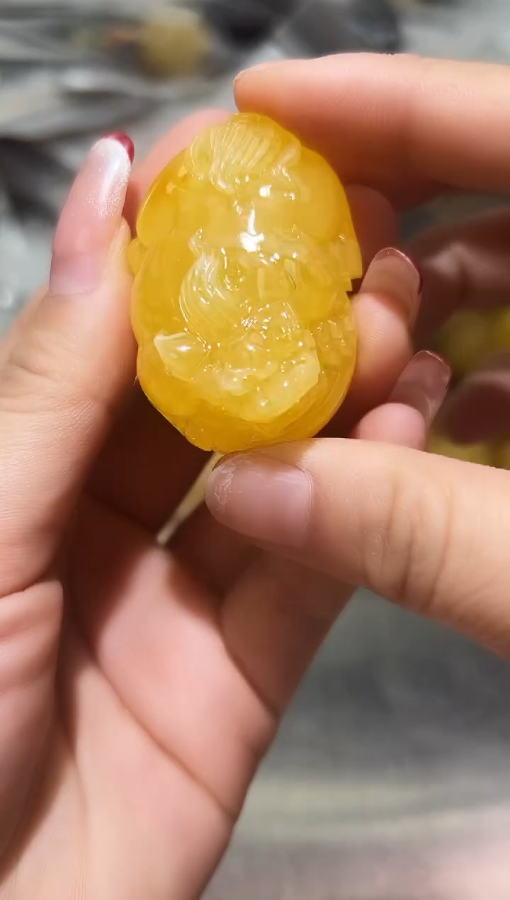 未镶嵌琥珀裸石蜜蜡吊坠