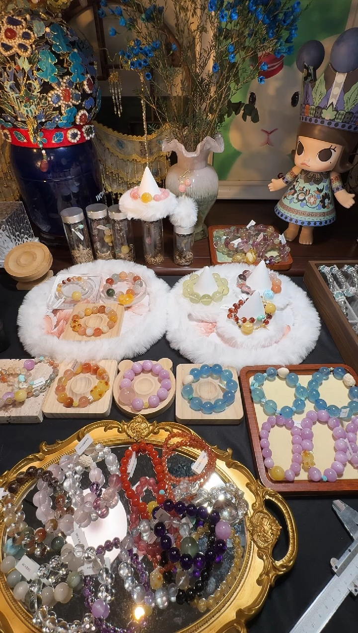 【闪购商品】水晶颈饰未镶嵌方糖胶花毛衣链