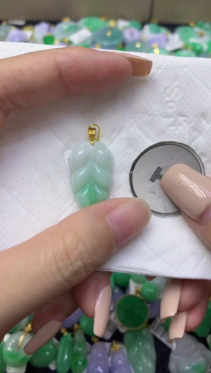 颈饰未镶嵌翡翠天然缅甸翡翠A货