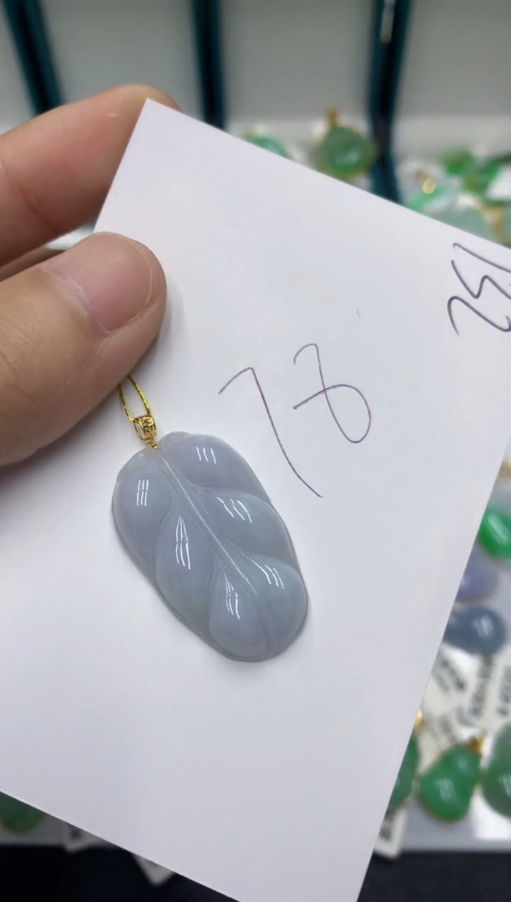 【闪购商品】翡翠颈饰18K金镶嵌翡翠