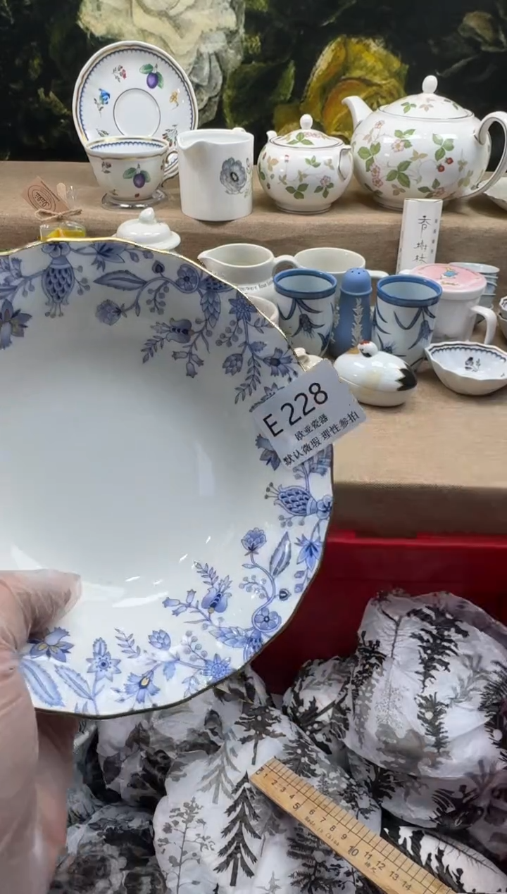 瓷片趙*见瓷片    E228