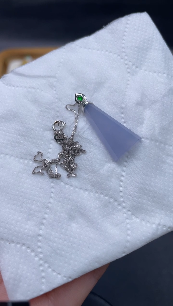 【闪购商品】翡翠颈饰18K金镶嵌149.........