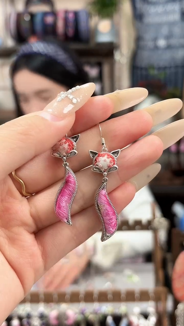 织绣民族风非遗老绣苗银饰品135