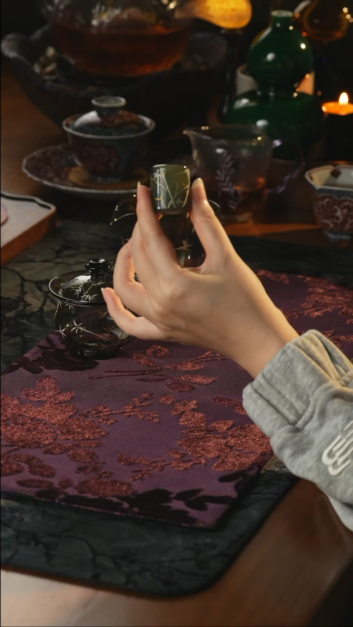 瓷片物肆       
