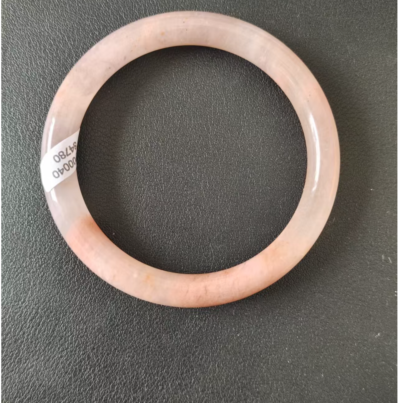 精美桃花酿圆条手镯（多样性发货，拍一发一）