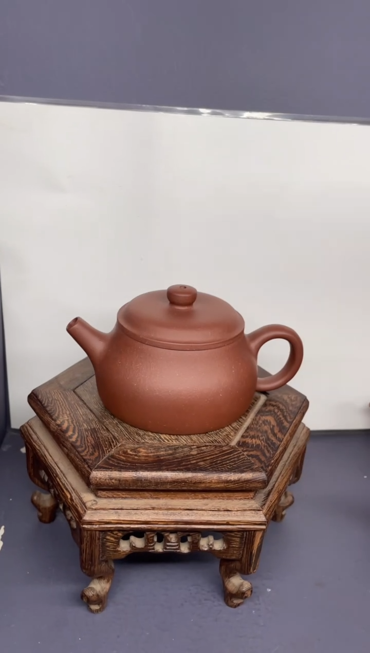 茶壶紫砂底槽清 平盖德钟