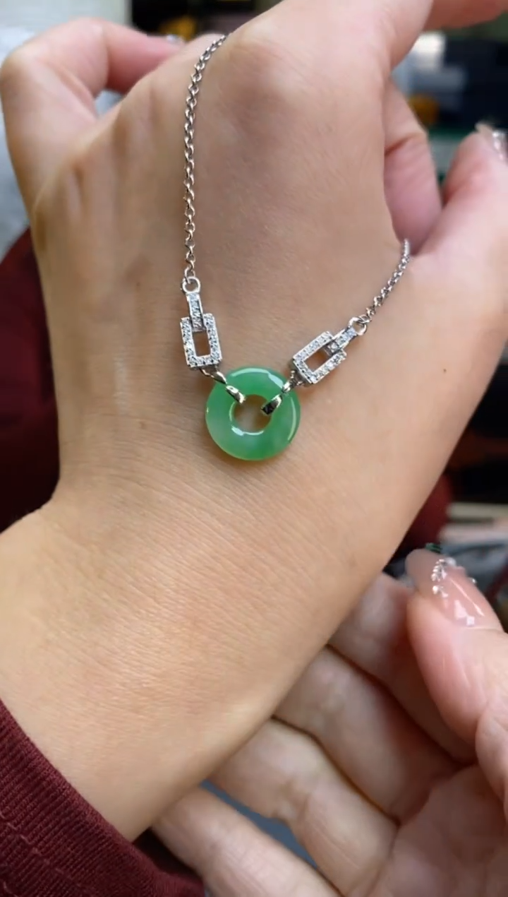 颈饰银S925镶嵌翡翠净货17882