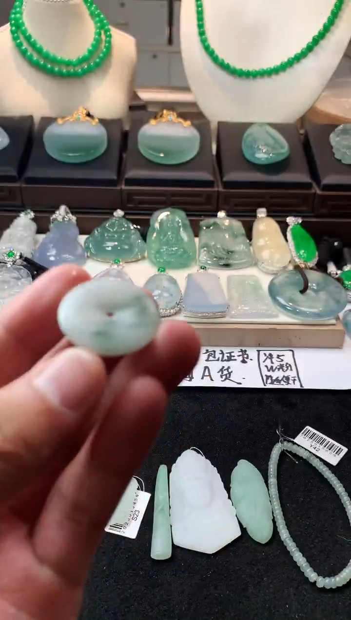 未镶嵌定制翡翠南**娘  S毛货不退不换