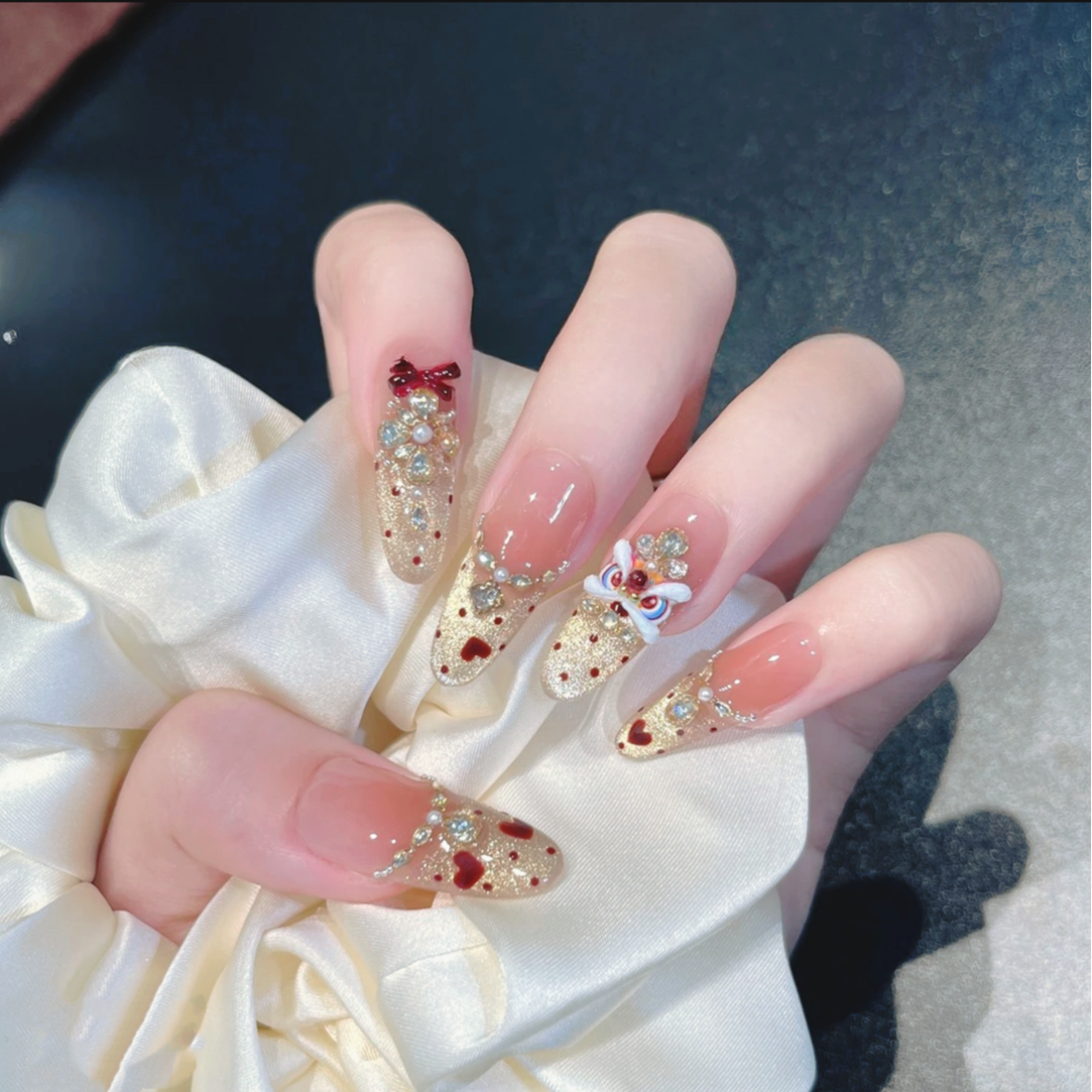 【心悦醒狮】爆闪带钻猫眼款气质手工穿戴甲XT