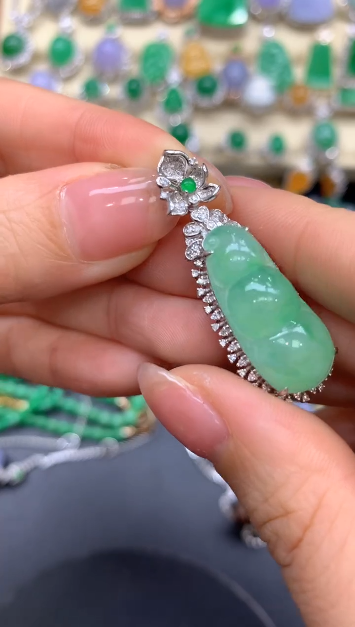 【闪购商品】翡翠颈饰18K金镶嵌460-中国好珍宝