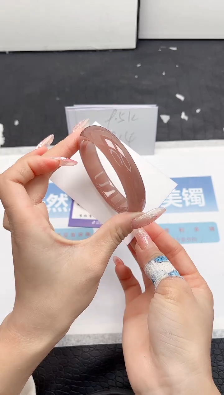 【闪购商品】石英质玉手镯未镶嵌169-57.5