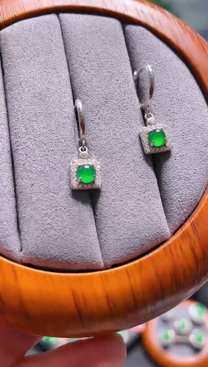 【闪购商品】翡翠耳饰银S925镶嵌A17天然A货翡翠