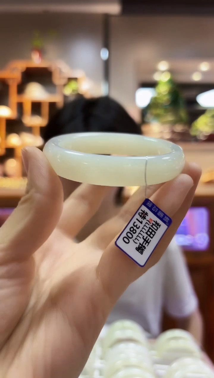 【闪购商品】和田玉颈饰未镶嵌55手镯