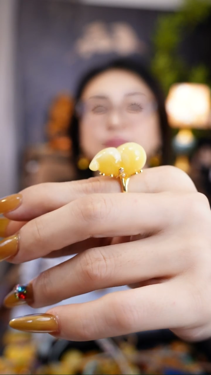 银S925镶嵌琥珀戒指戒指