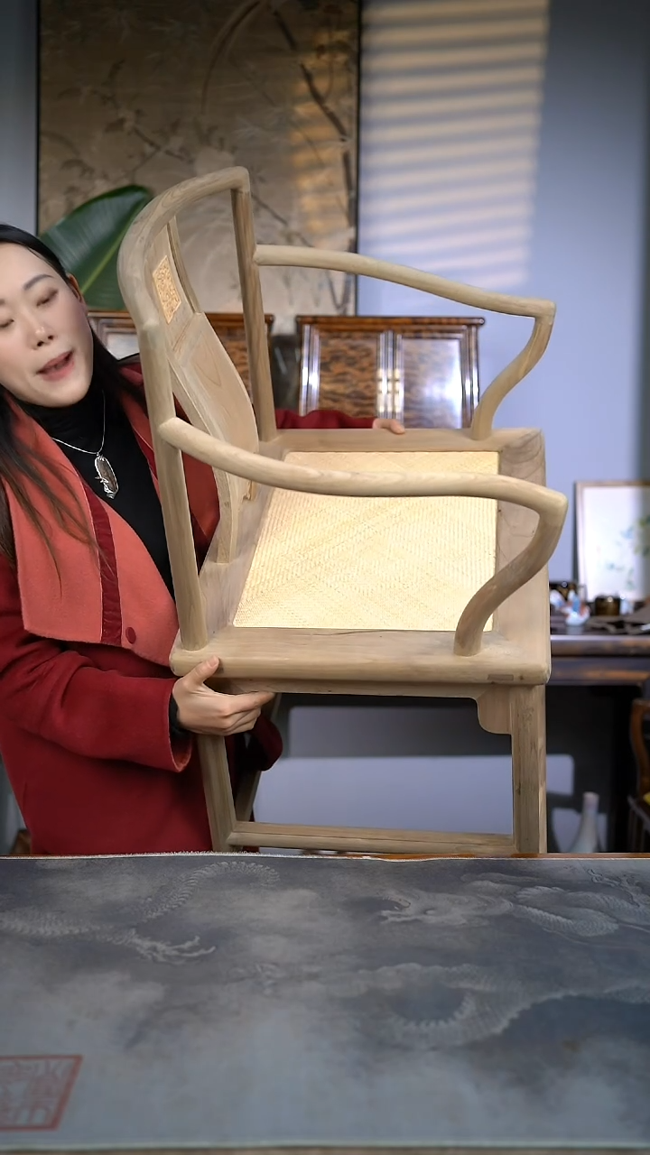 【闪购商品】金丝楠木艺原木精工藤面拐手椅