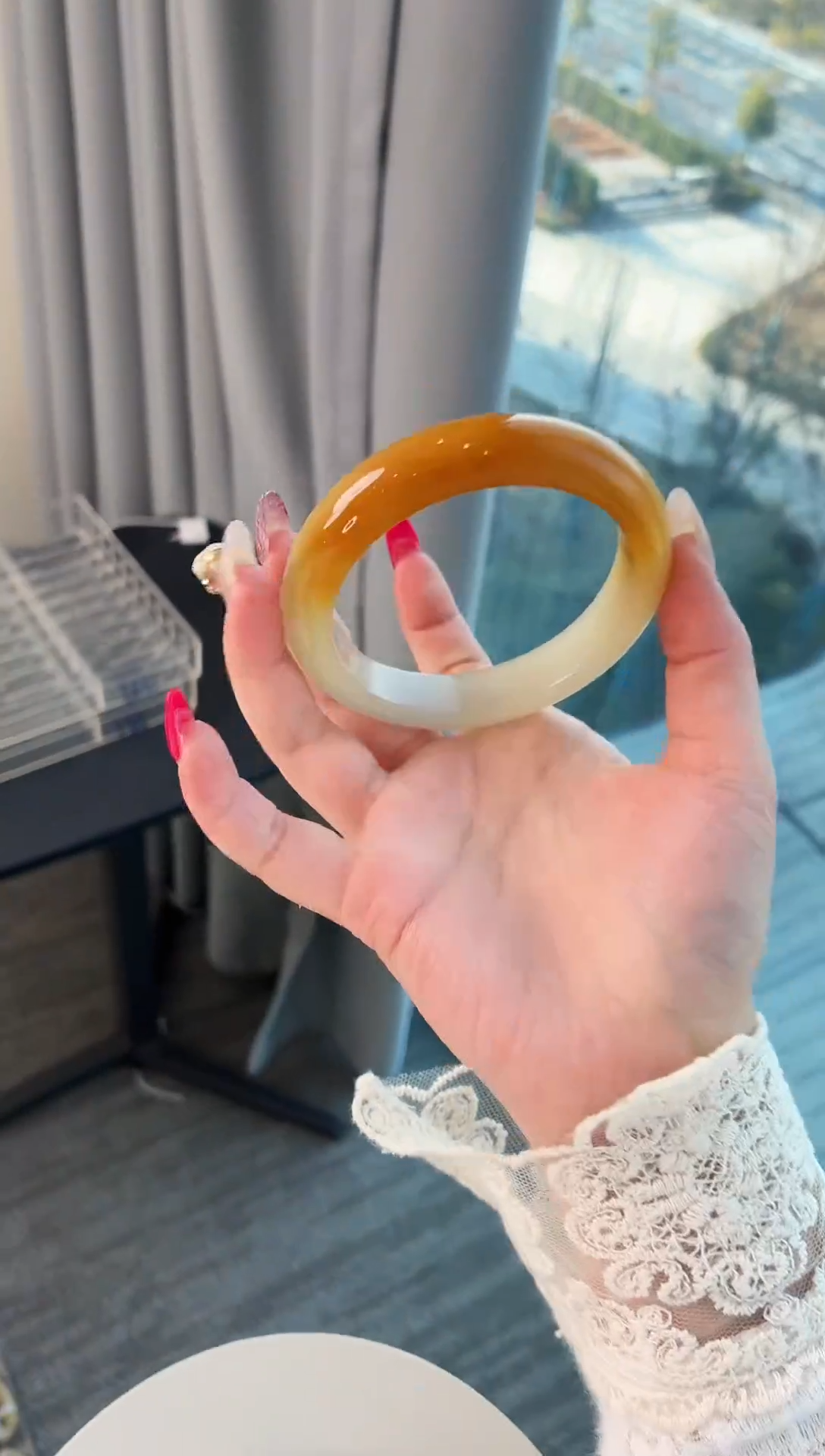 未镶嵌手镯石英质玉98.60