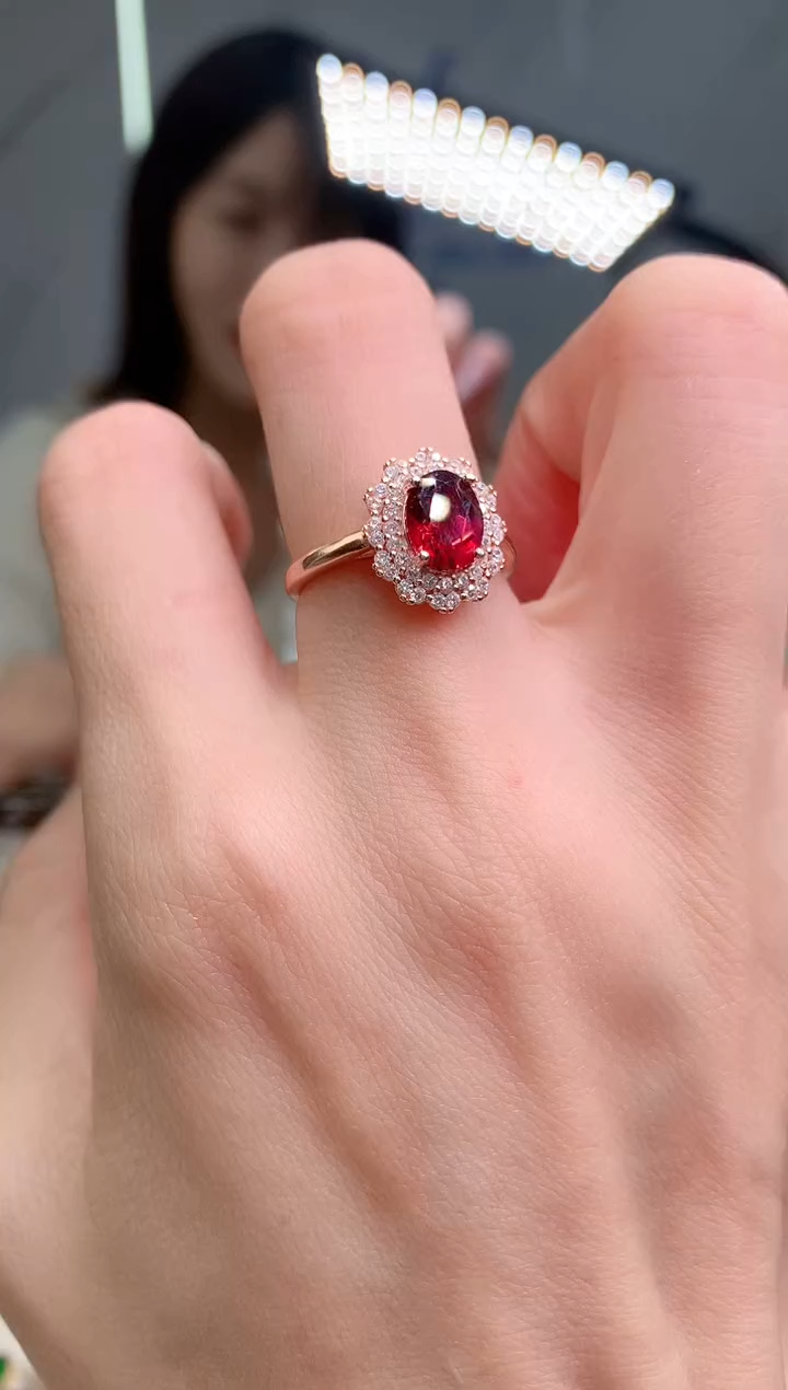 【闪购商品】石榴石戒指银S925镶嵌106-13