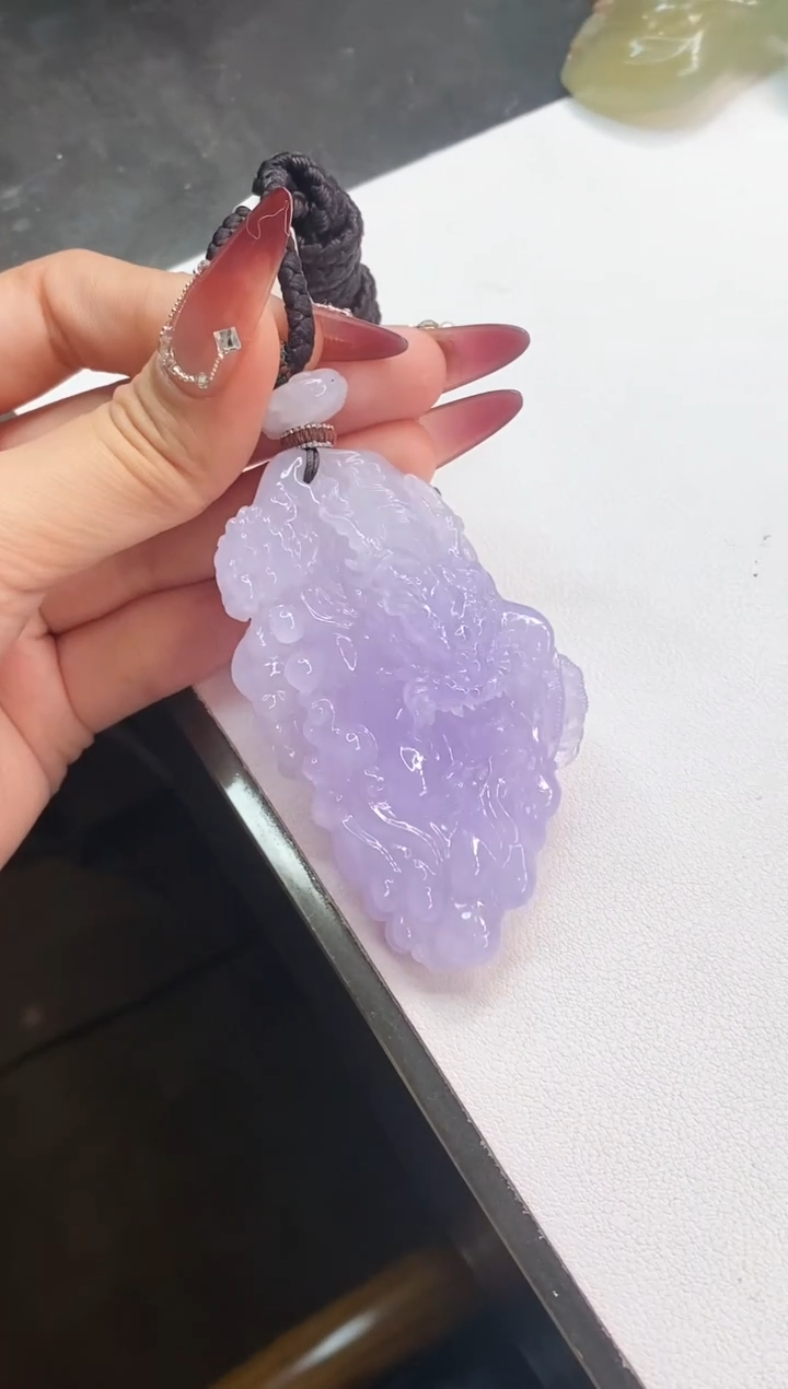 【闪购商品】翡翠颈饰未镶嵌龙牌