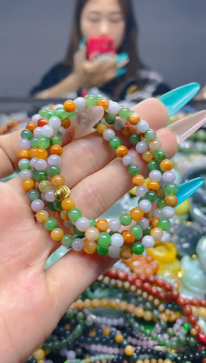 颈饰未镶嵌翡翠4MM/H/翡翠A货，一件也是批发价
