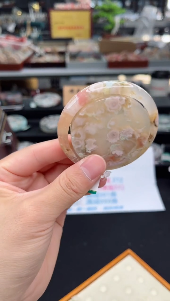 【闪购商品】石英质玉手镯未镶嵌54圈口（赠品镯心）6507381