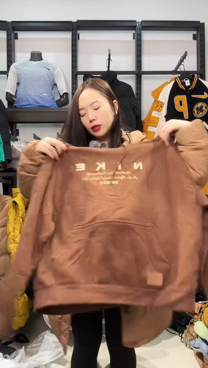 2484闪购编码 Nike/Jordan运动卫衣裤以直播间过款为准 尺码·180