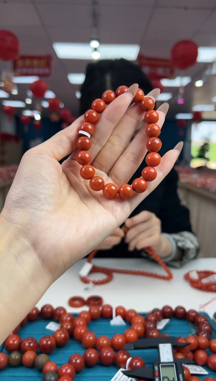 【闪购商品】南红玛瑙手串未镶嵌2.15-（多样式）
