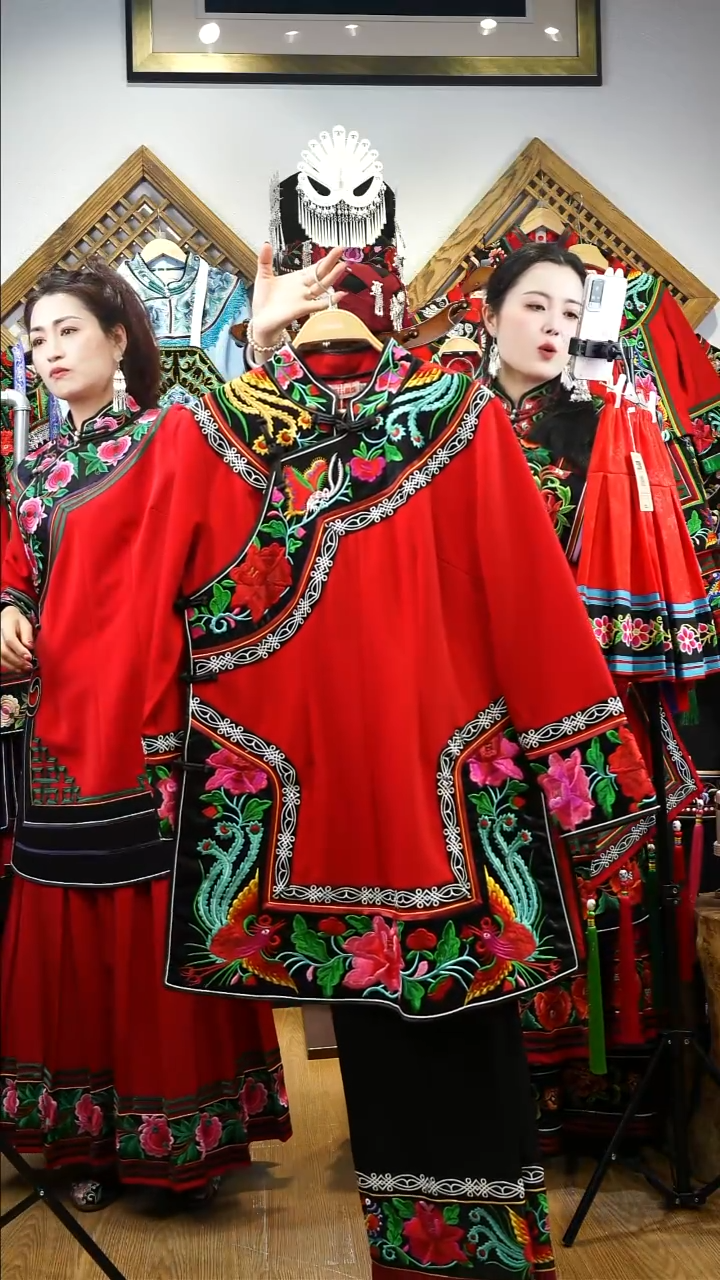 红色套装  上衣+裤子  3XL