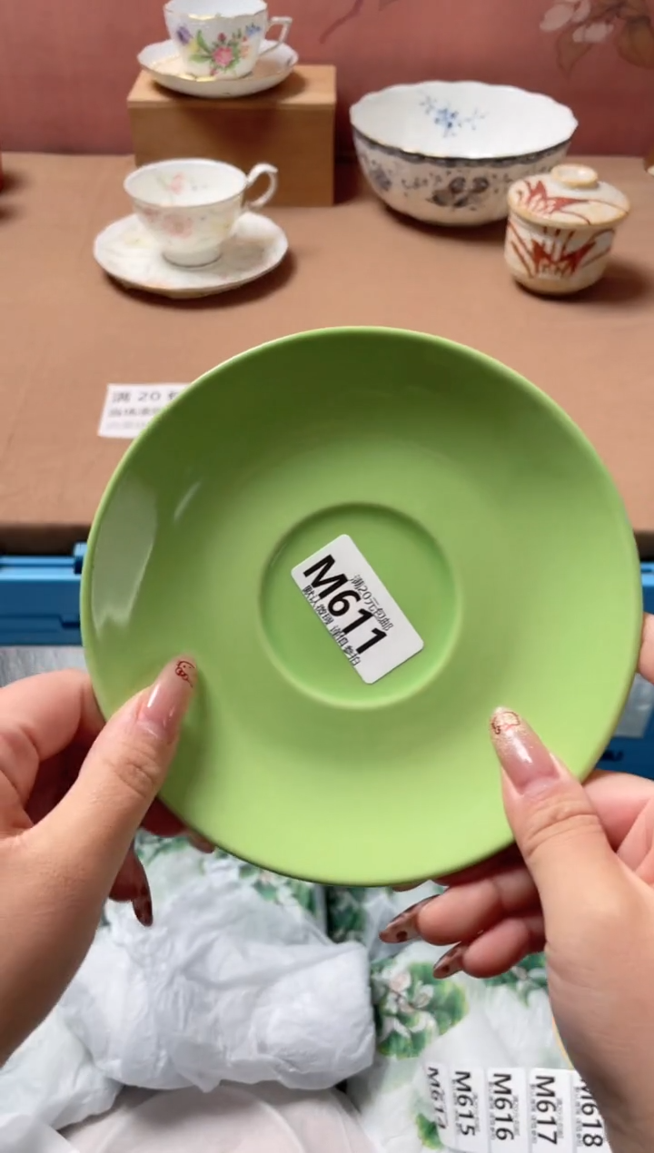瓷片小***?瓷器瓷器M611