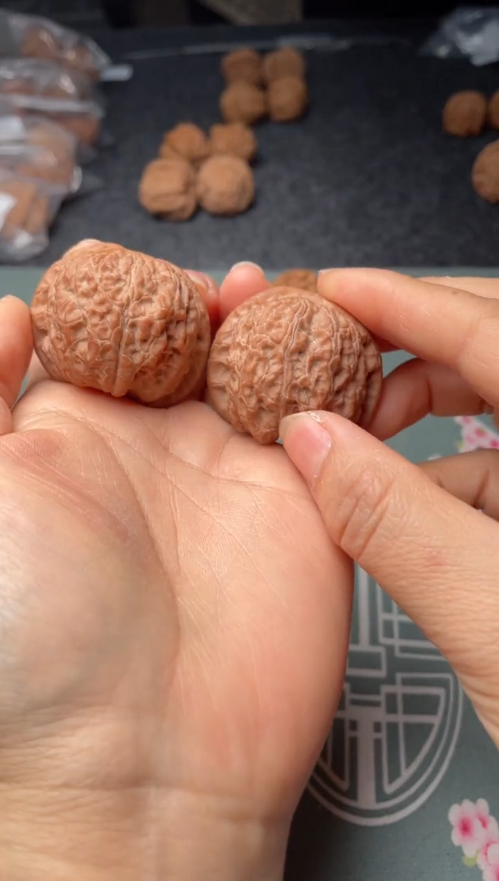 把件文玩核桃w395  血麒麟 42尺