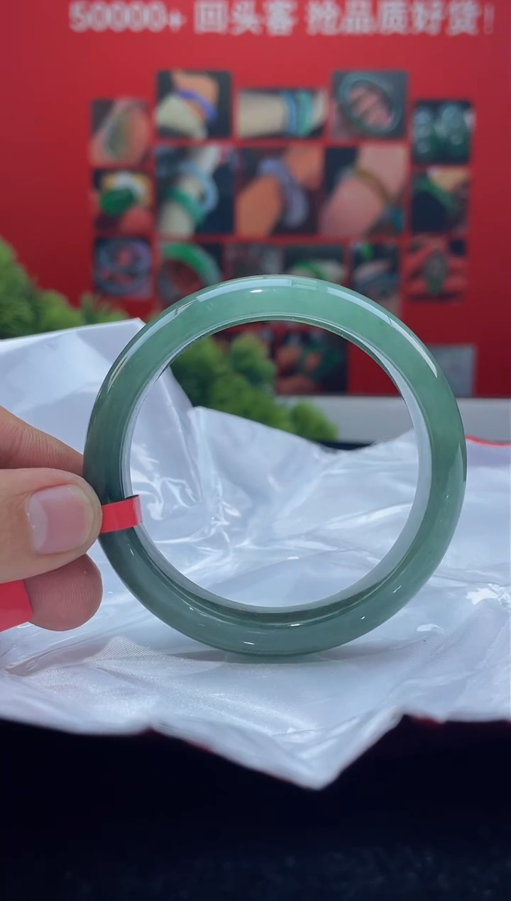 翡翠手镯未镶嵌手镯9