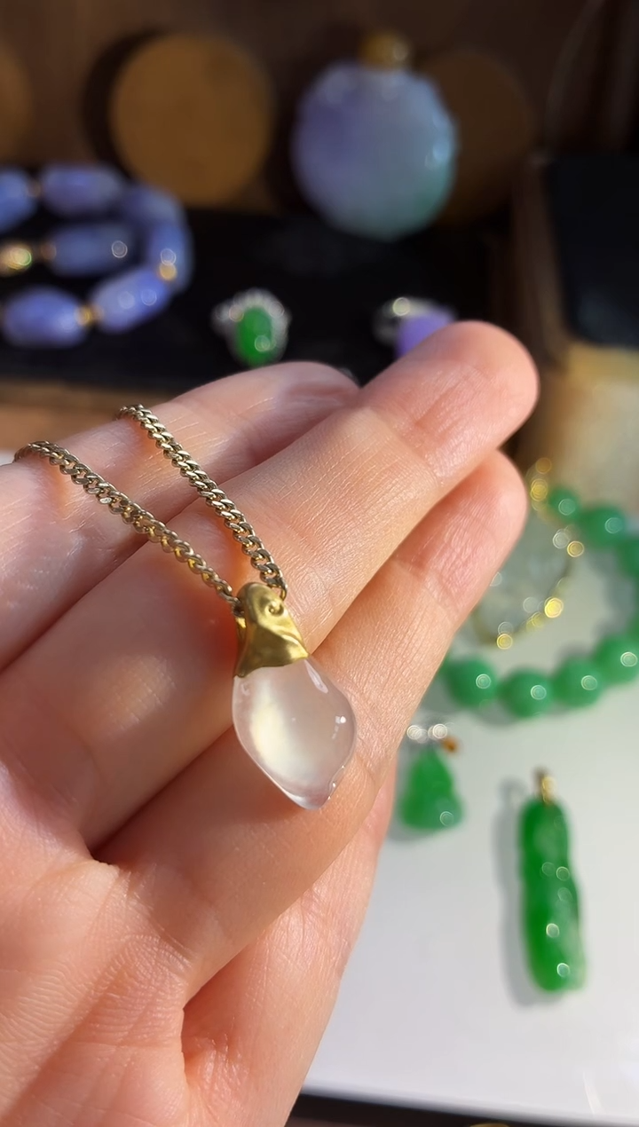 吊坠(不含链)18K金镶嵌翡翠吊坠