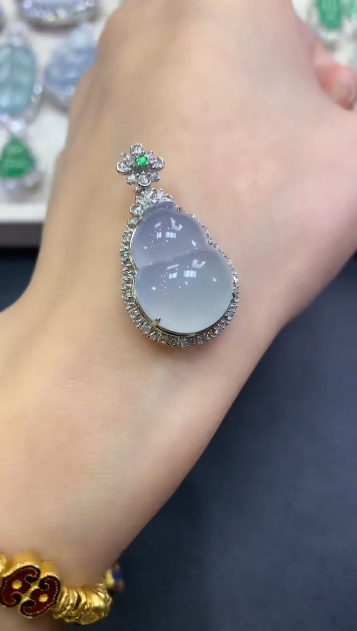 【闪购商品】翡翠吊坠(不含链)18K金镶嵌a226          