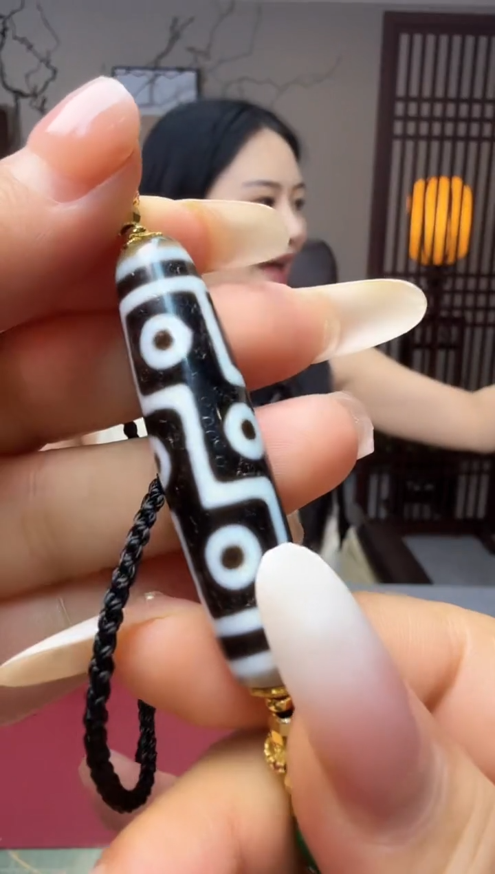 珐琅足银I 甄选好物上肯黑白折线九配项链