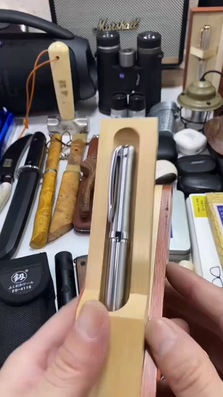 瓷片闪购商品 如图所示