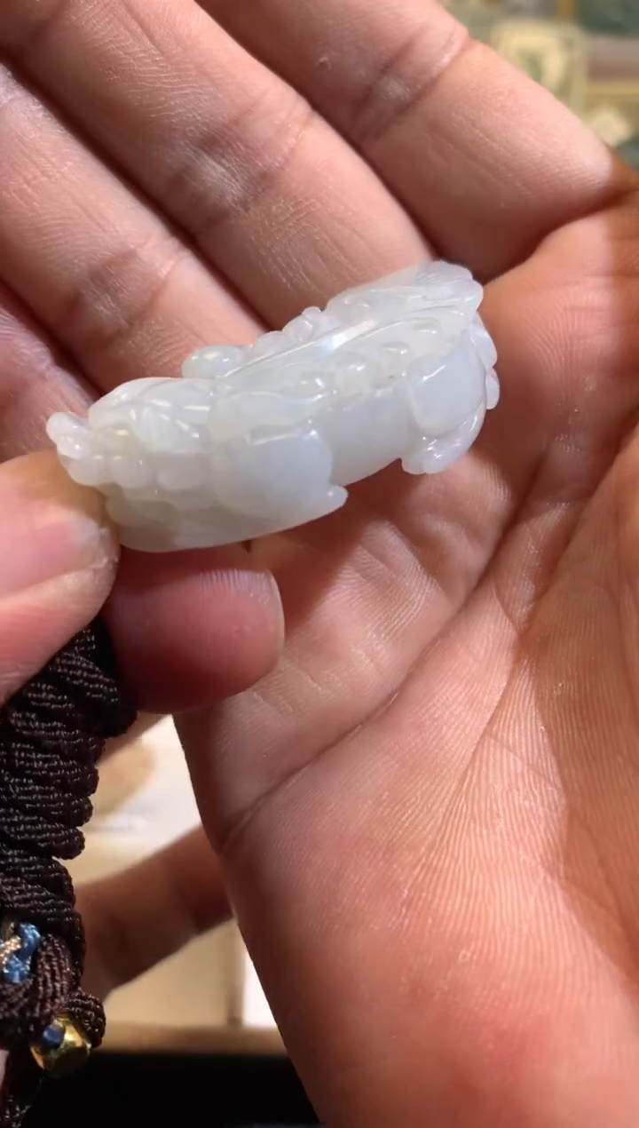 【闪购商品】翡翠颈饰未镶嵌02/25/99999